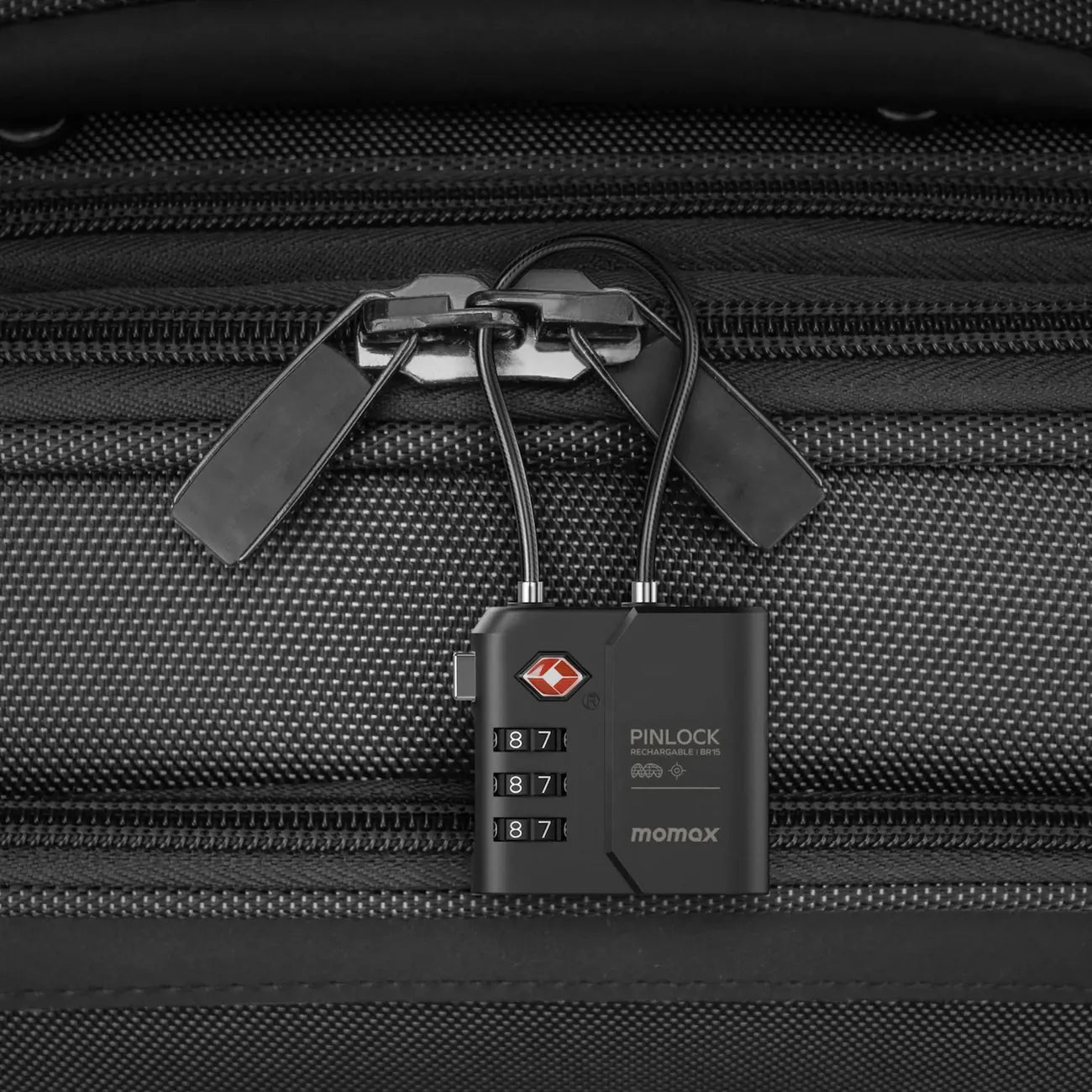 TE8 Momax PinLock: Apple Find My & TSA Lock - Smart Travel Security